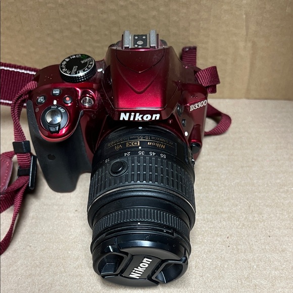 Nikon DSLR Camera - Picture 3 of 13